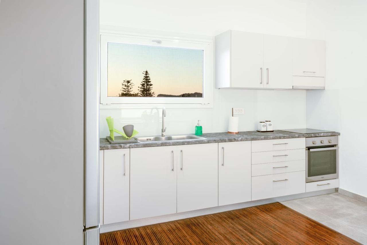 Mira Sea View Residence 干尼亞 外观 照片