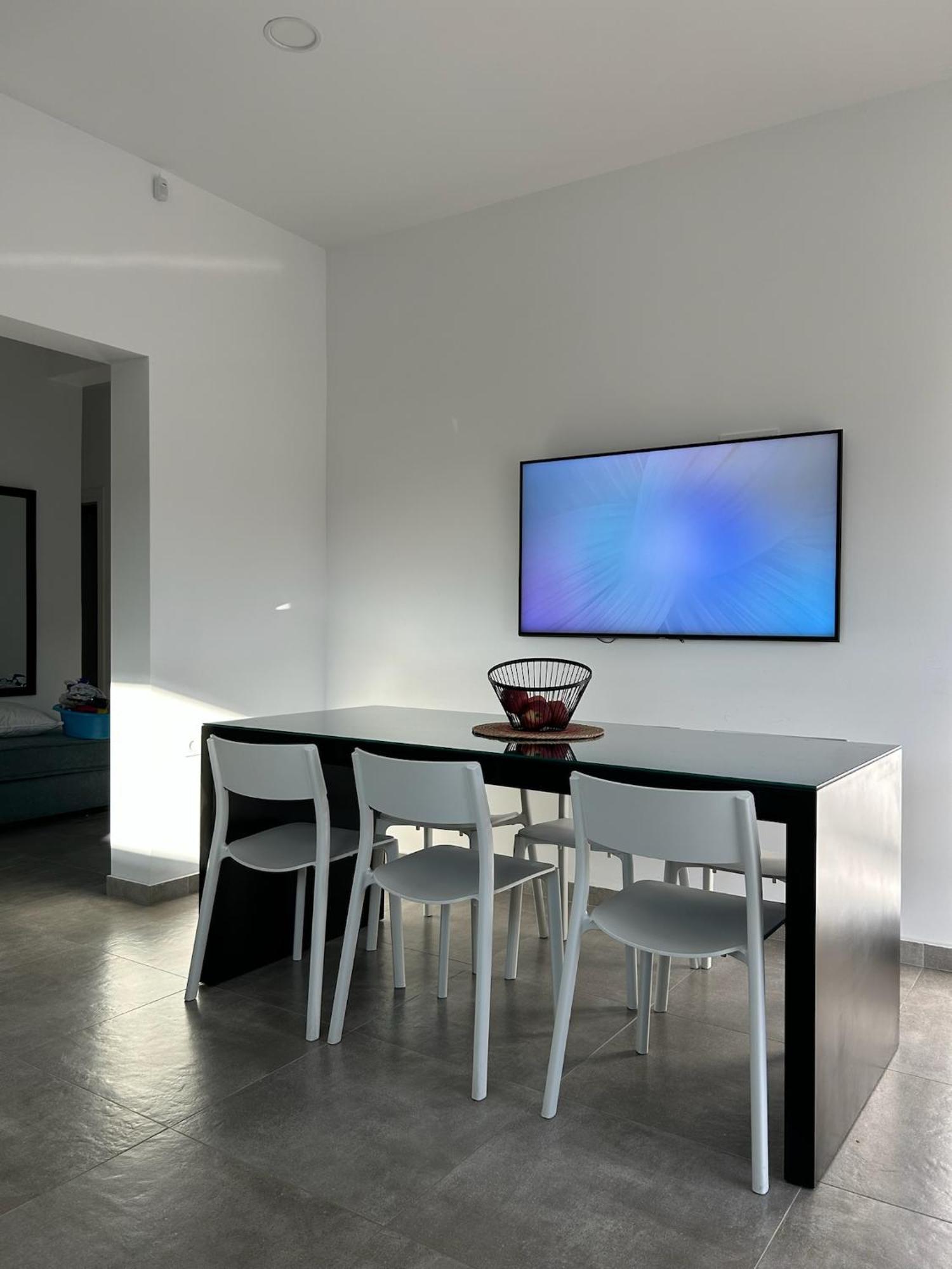 Mira Sea View Residence 干尼亞 外观 照片